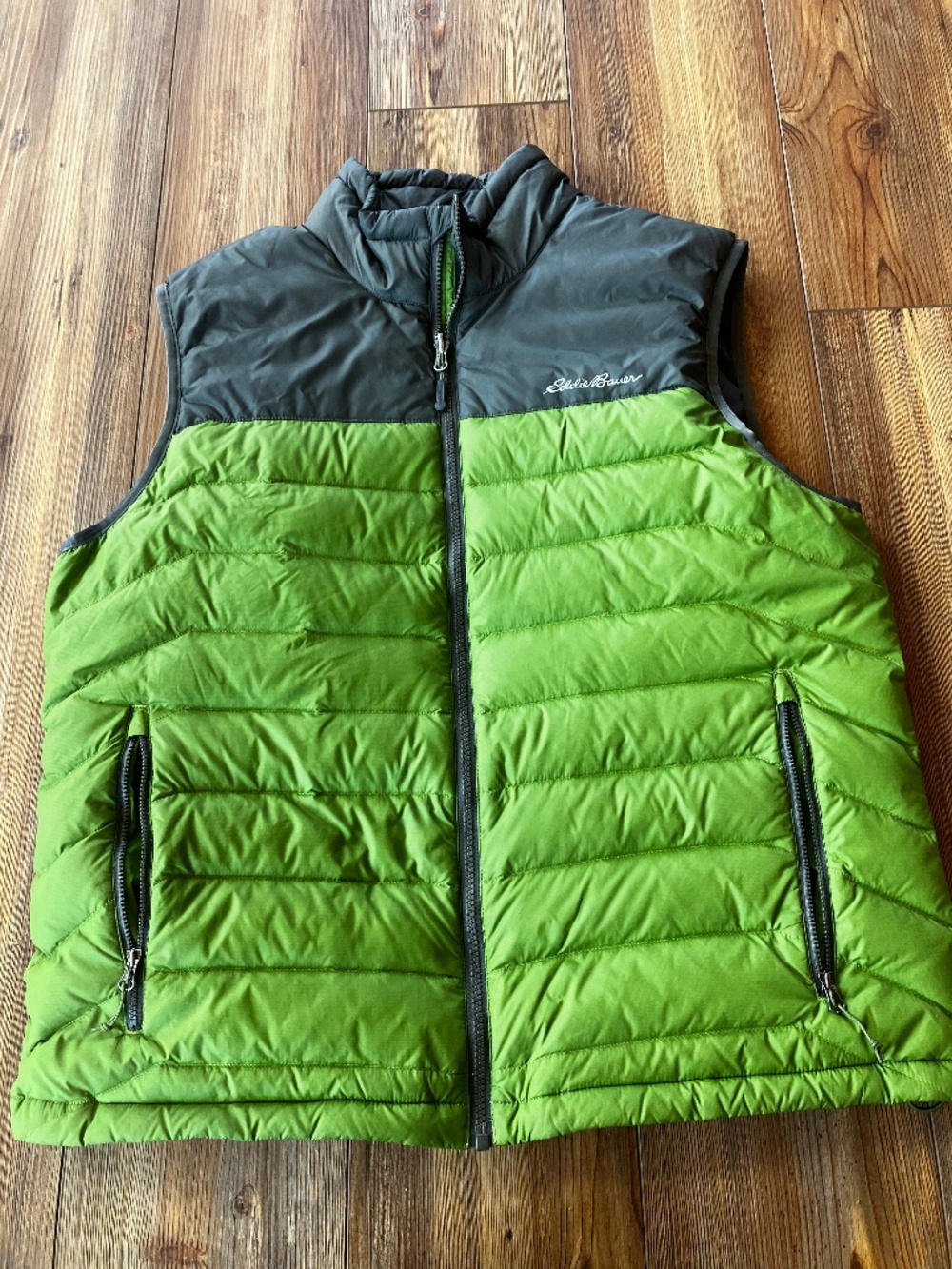 Eddie Bauer Men’s Large Puffer Vest Green Gray Full Zip Lightweight Outdoor